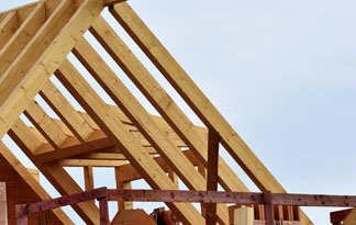 Bild: Unfertiger Dachstuhl